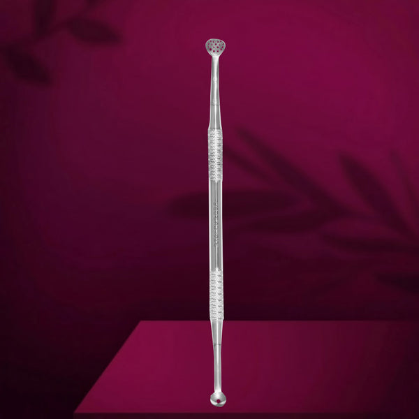 Cosmetology double-ended spoon EXPERT 20 TYPE 2 (Uno and round with 19 holes)